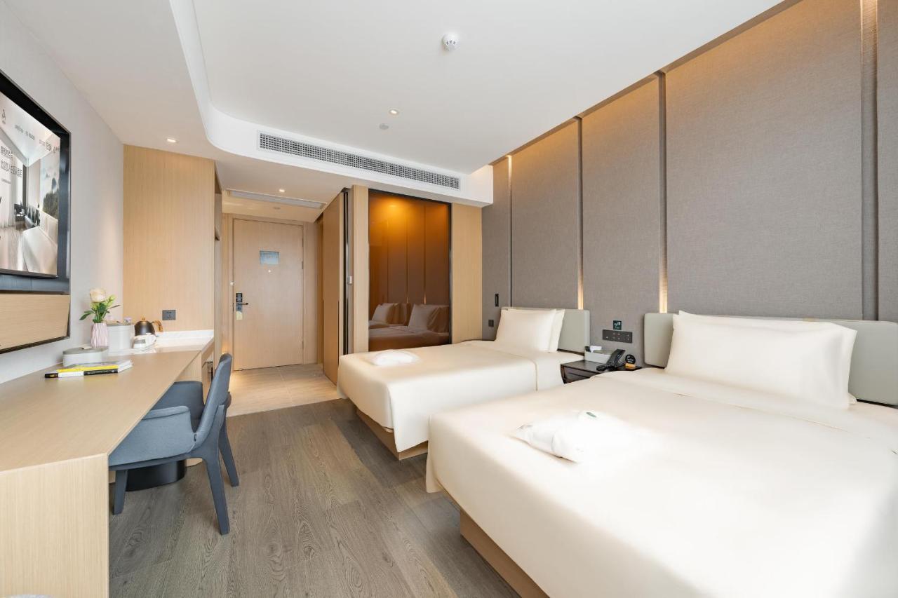 Atour Pudong Airport Chuansha Station Hotel 4*