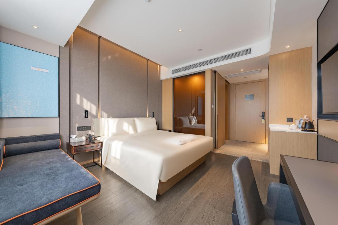 Atour Pudong Airport Chuansha Station 4*