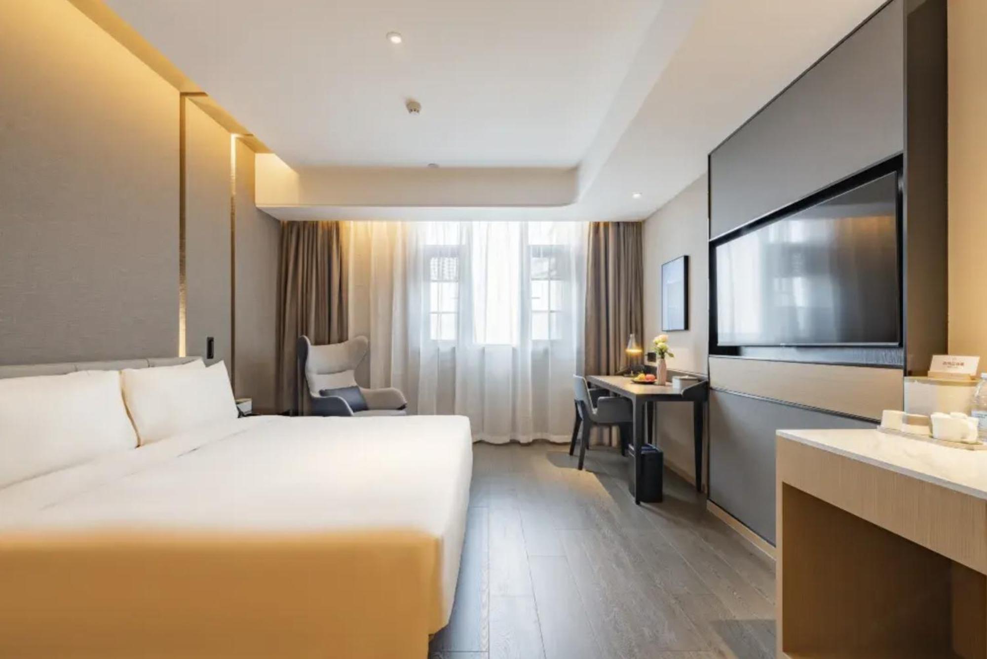 Atour Pudong Airport Chuansha Station Hotel